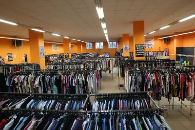 POMARAŃCZA sklep z markową odzieżą nową i używaną, outlet